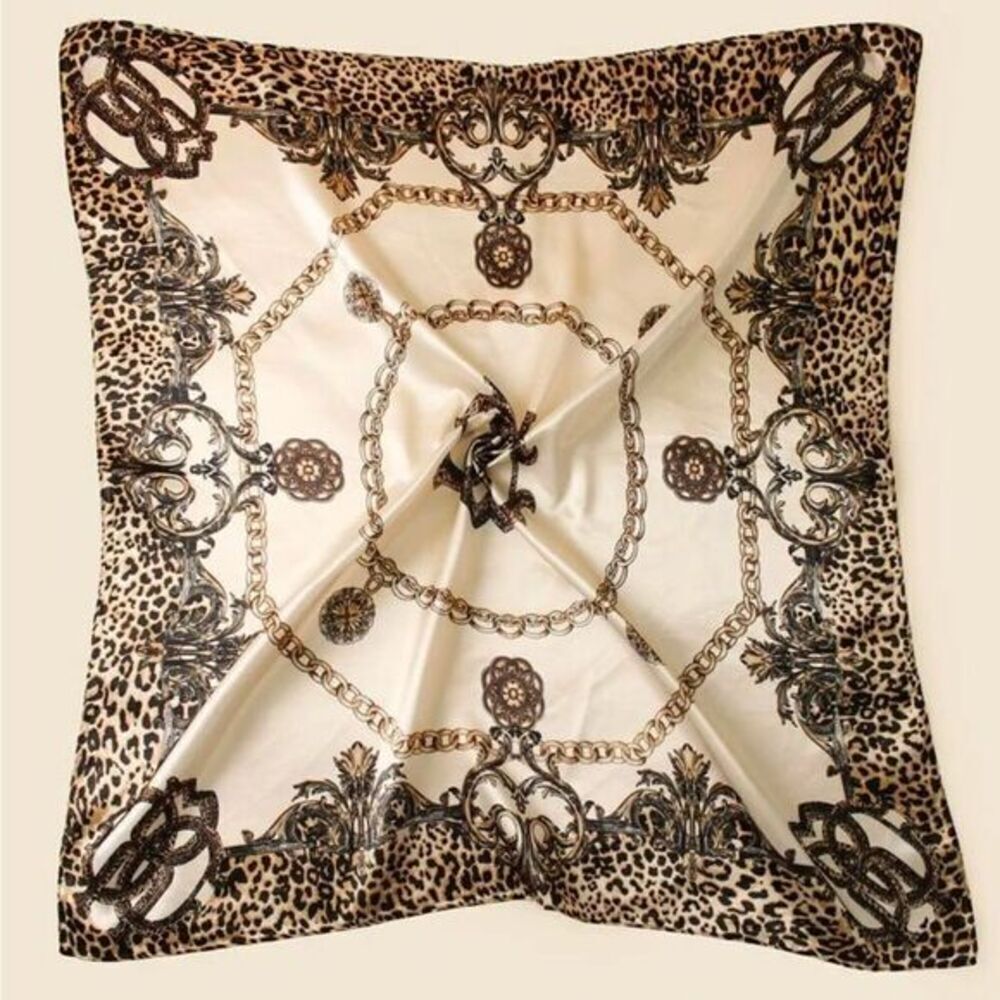 Leopard Chain Pattern Scarf